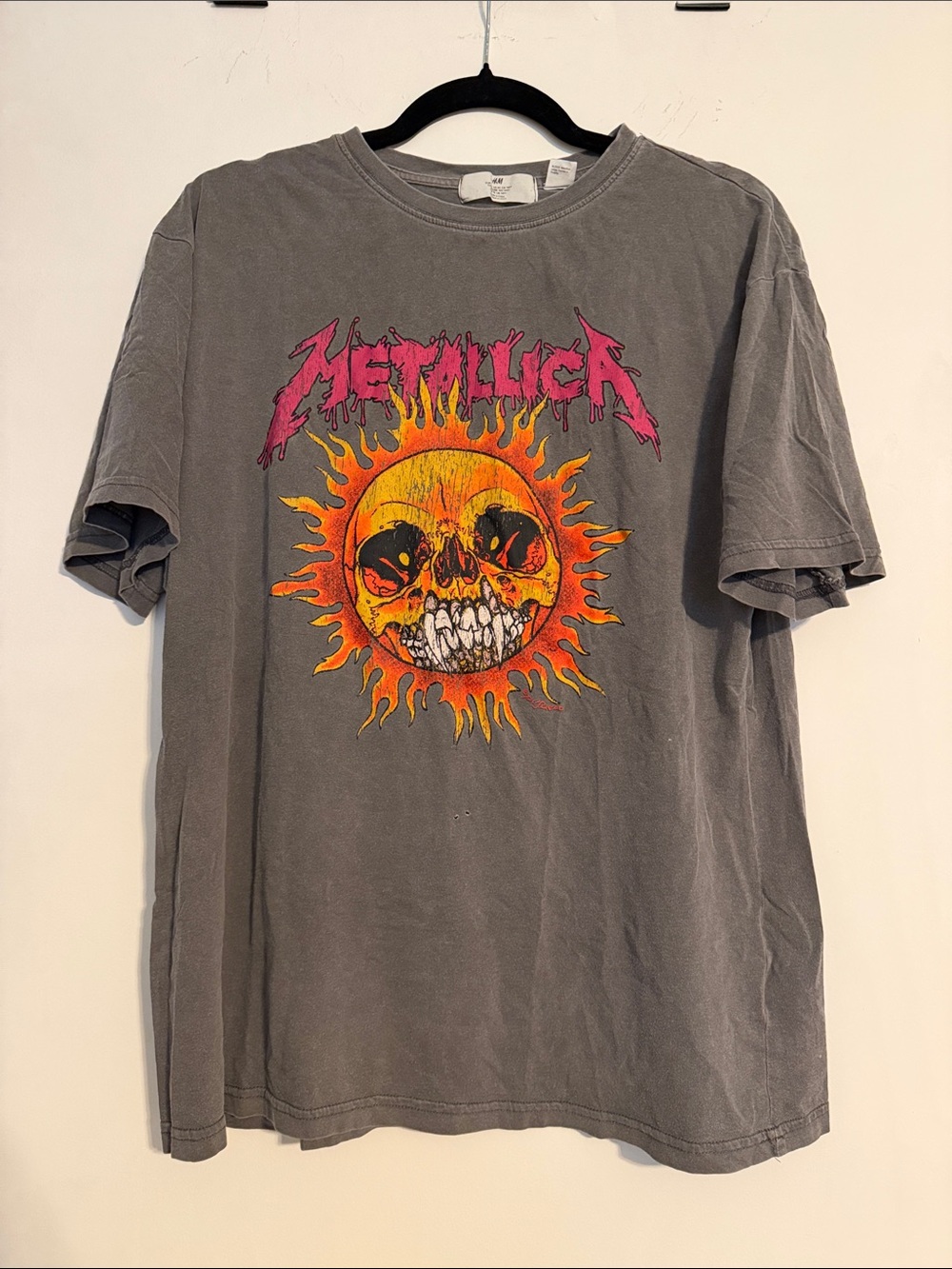 H&M, Metallica - oversized, lived in feel t-shirt